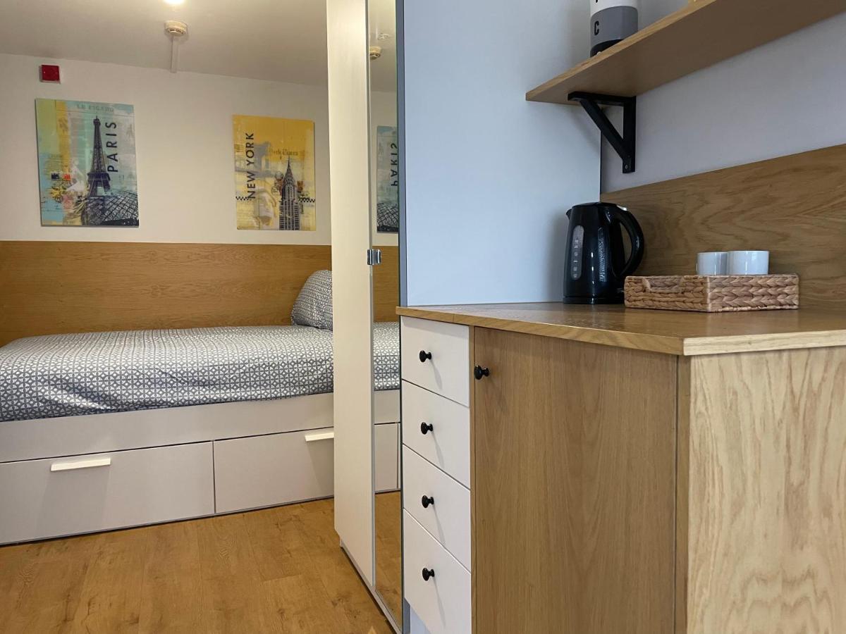 노팅엄 228 Cinderhill Road 아파트 외부 사진